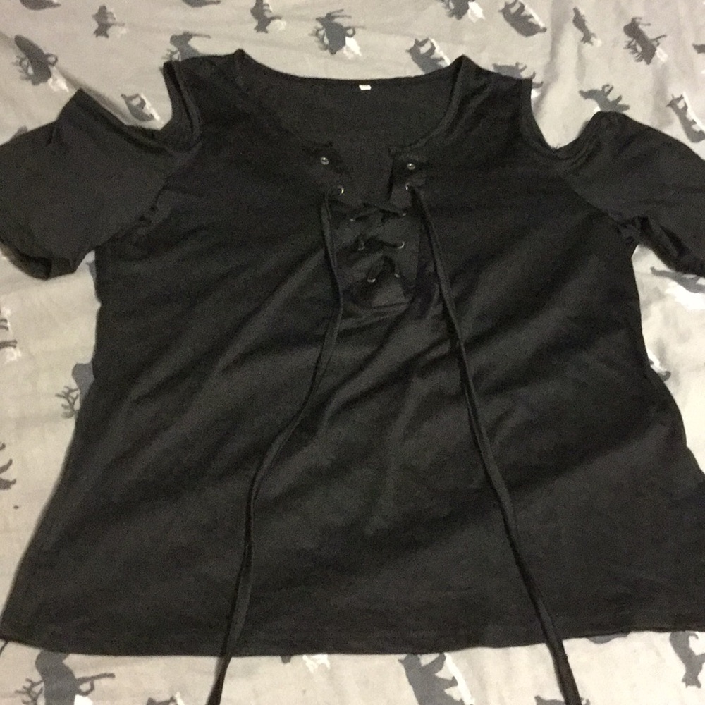 M/L open shoulder lace up top